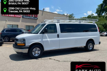 2019 Chevrolet Express Passenger LT's photo
